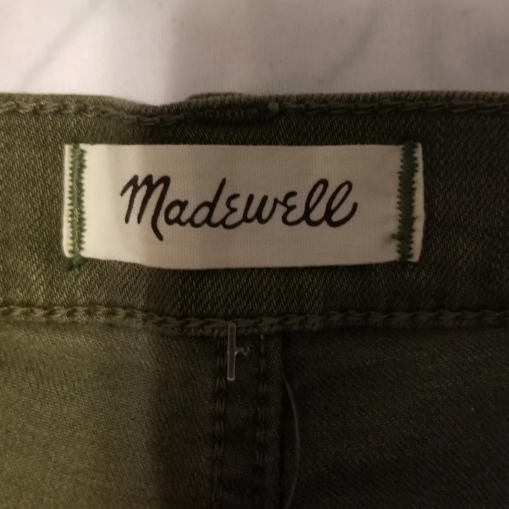 NWT Madewell Jeans Women's Size 27 Color Militar Green